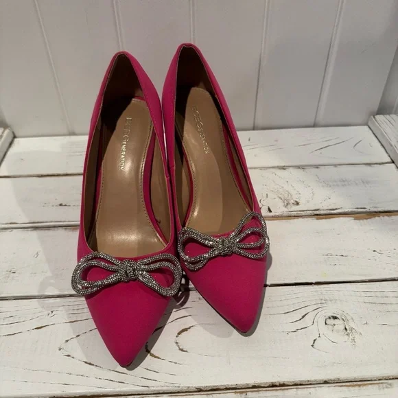 Elegant BCBGeneration Pink Heels with Bow Accent Size 9M - Picture 7 of 9